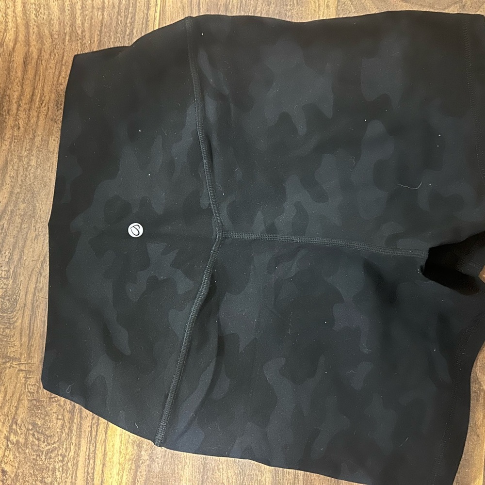 CRZ YOGA Black Camo Athletic Shorts
